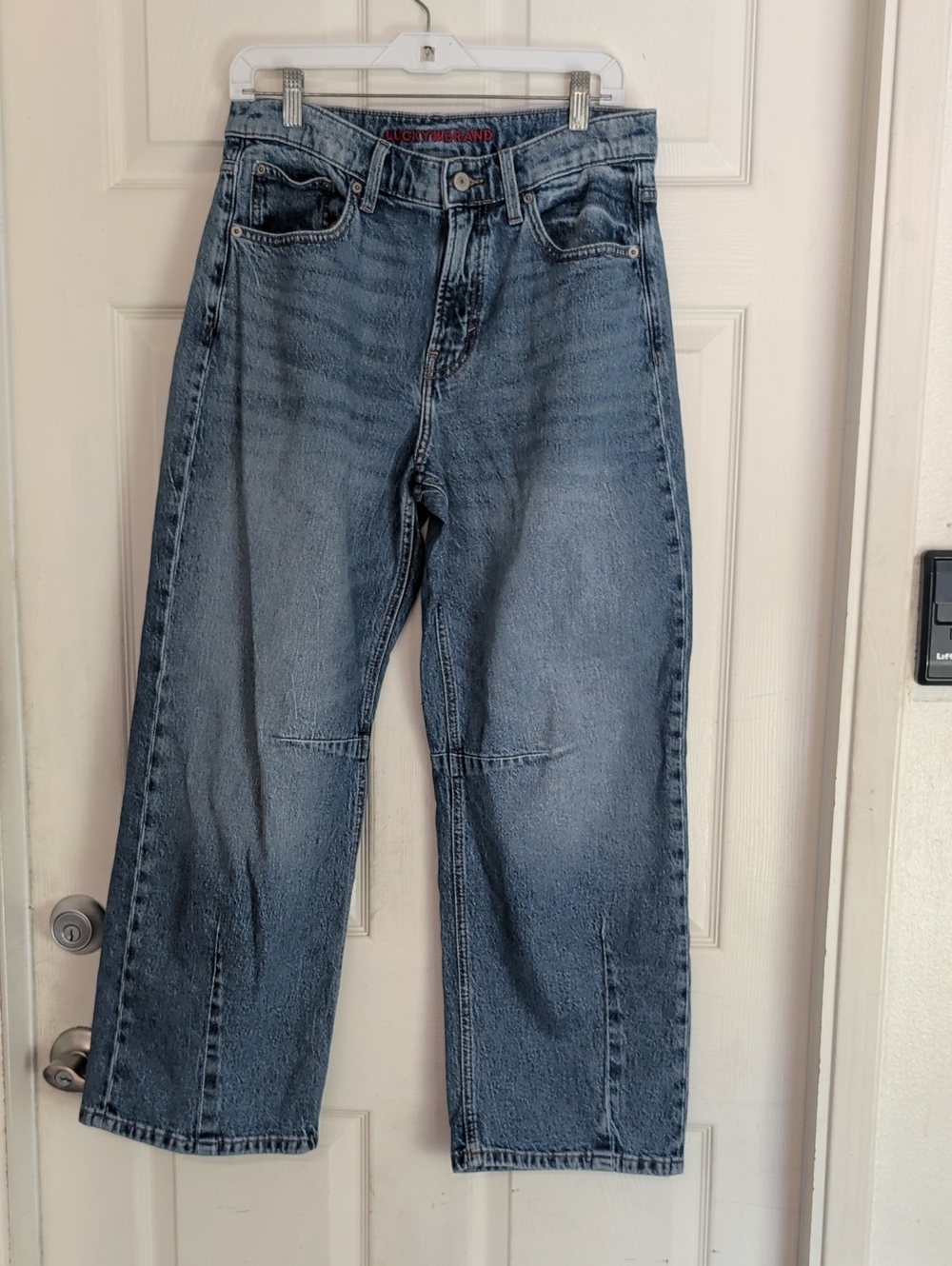 Lucky Brand Barrel Wide Jeans Women size 6 / 28
